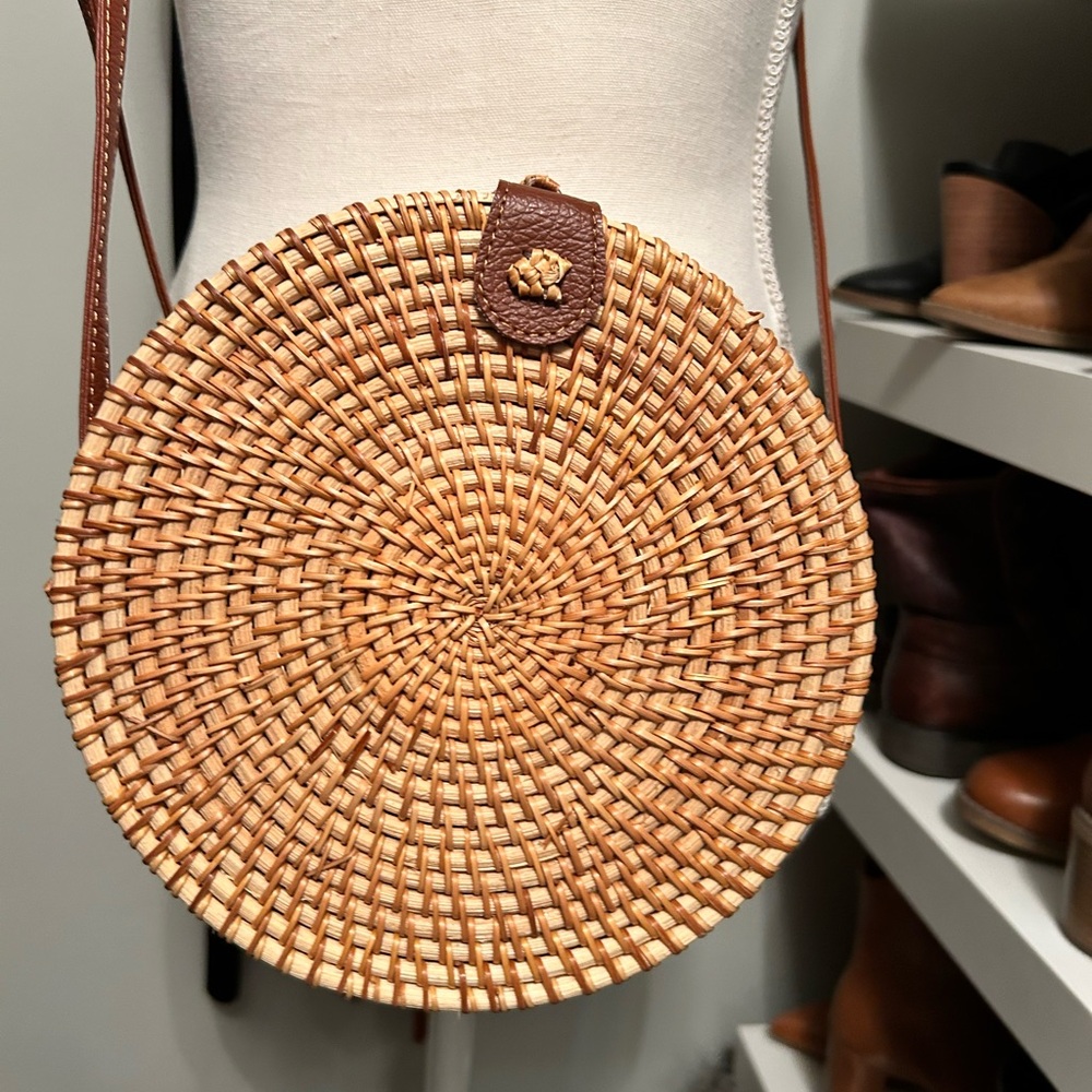 Round Woven Tan Crossbody Bag